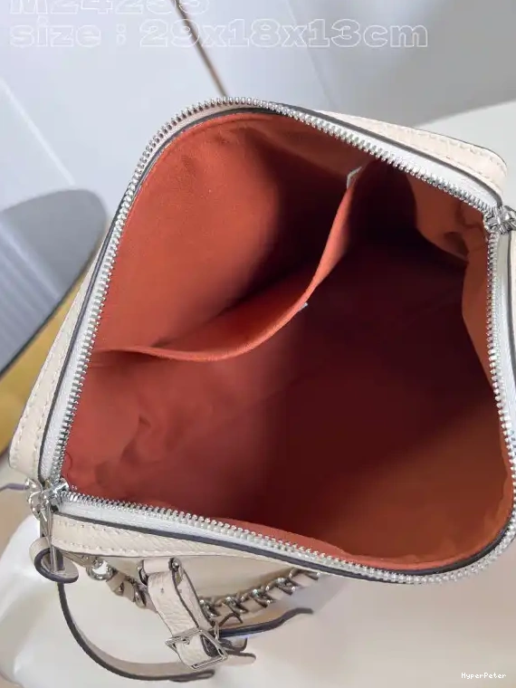 29 18 All It - LOUIS Hand PM 13CM x VUITTON x 0624
